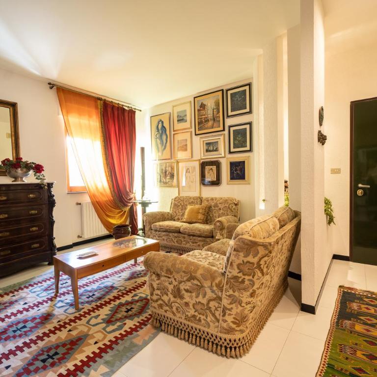 Suite Leone - Three-Bedroom Apartment - 1