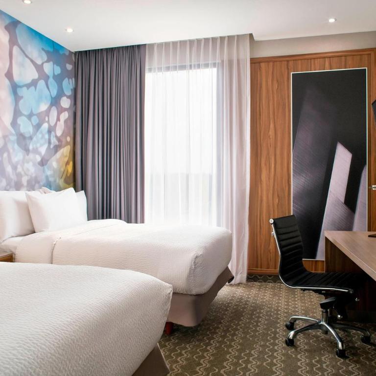 Courtyard by Marriott Mexico City Toreo - Double Room with Two Double Beds - 2