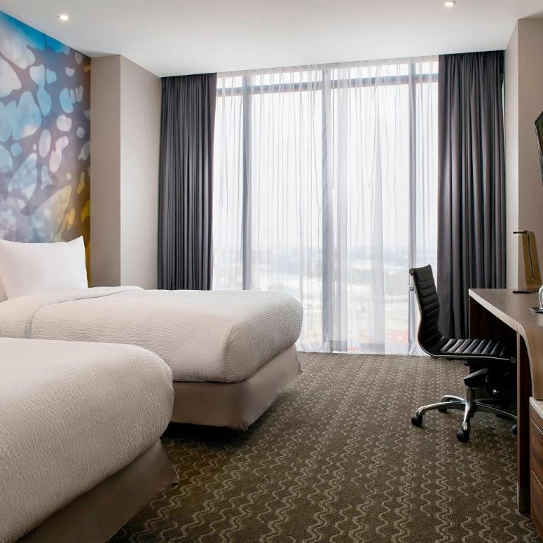 Courtyard by Marriott Mexico City Toreo - Deluxe Double Room with 2 Double Beds - 3