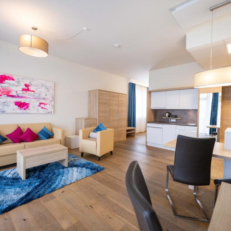 PM-PremiumAPART Strassgang - Junior Suite mit Balkon - 6