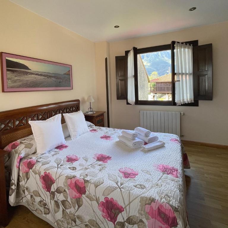Hotel Rural El Texeu - Family Room - 12