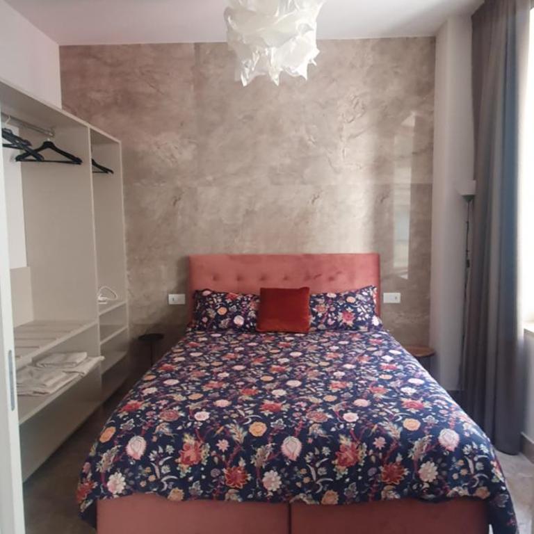 Pink Maison Milano Centro Piazza Diaz Duomo - Appartamento con 1 Camera da Letto - 3