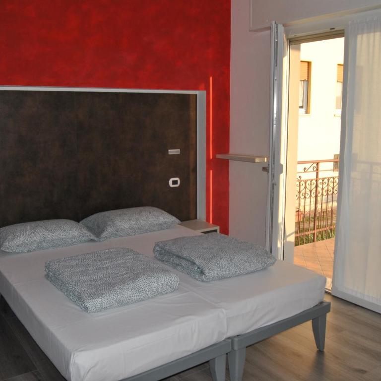 Hotel Casa Gagliardi - Junior Suite with Balcony and Lake View and Kitchenette - 4