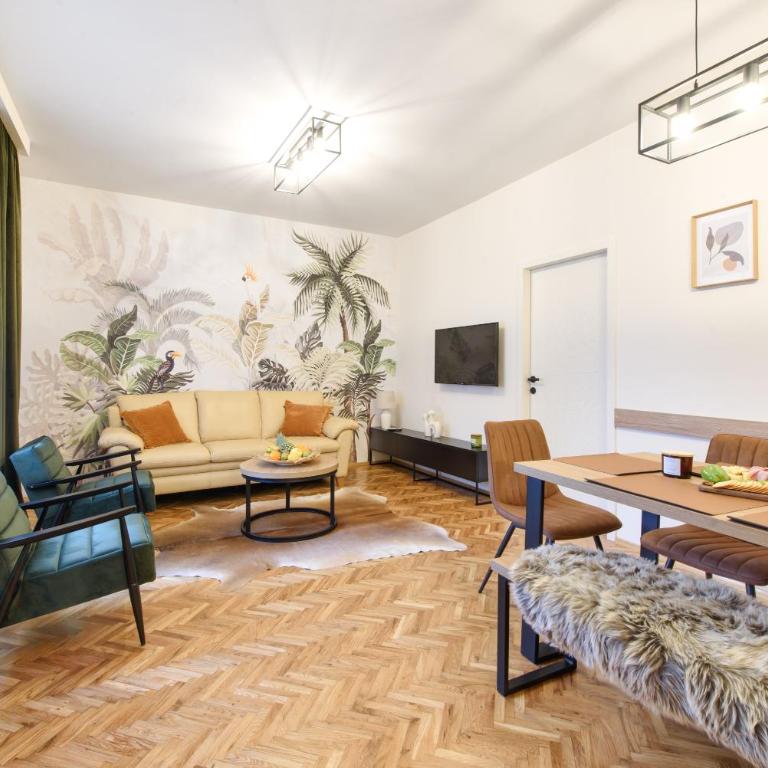 DuMalux Royal - Two-Bedroom Apartment - 1