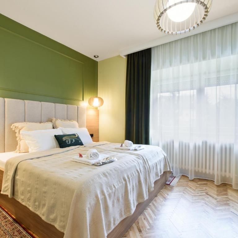 DuMalux Royal - Two-Bedroom Apartment - 11