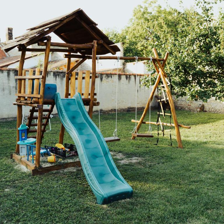 DuMalux Royal - Two-Bedroom Apartment - 31