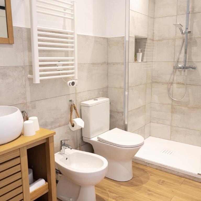 Hotel La Bonne Auberge - Chambre Double Deluxe avec Douche - 6