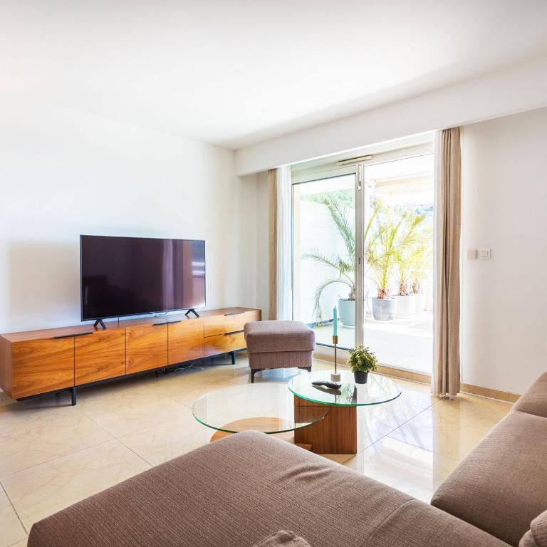 EZE VISTA AP4328 By Riviera Holiday Homes - Apartment with Sea View - 10