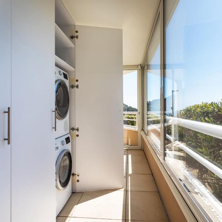 EZE VISTA AP4328 By Riviera Holiday Homes - Apartment with Sea View - 23