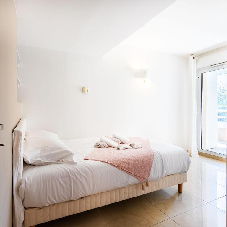 EZE VISTA AP4328 By Riviera Holiday Homes - Apartment with Sea View - 27