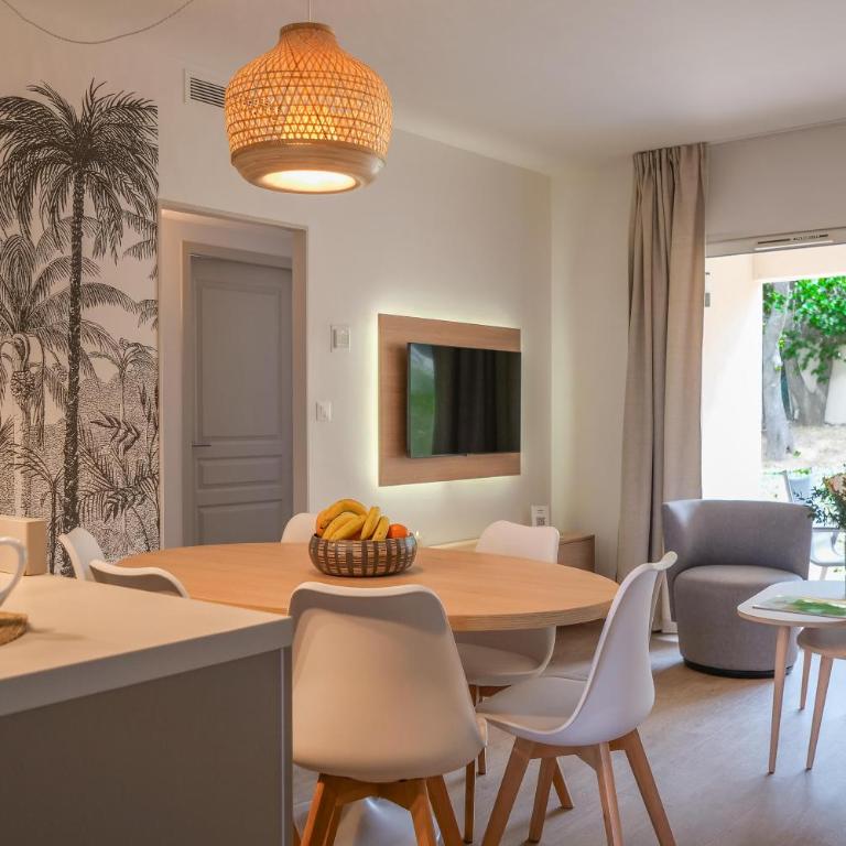 Eté sans Fin St Tropez VII - Two-Bedroom Apartment with Terrace - 10