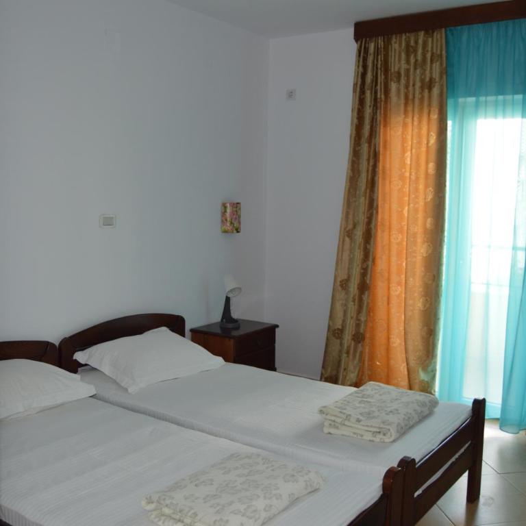 Vila Maslina Guesthouse - Twin Room with Terrace - 2