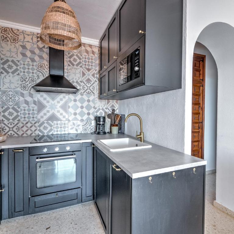Newly renovated apartment in Nerja with huge pool - Apartamento de 2 dormitorios - 16