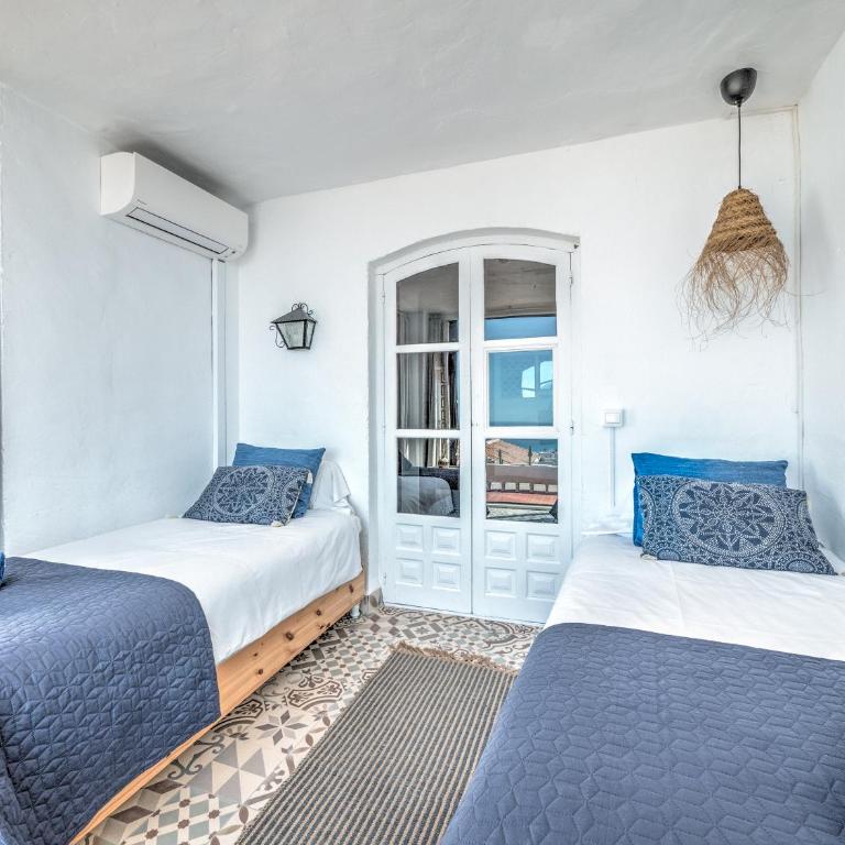 Newly renovated apartment in Nerja with huge pool - Apartamento de 2 dormitorios - 11