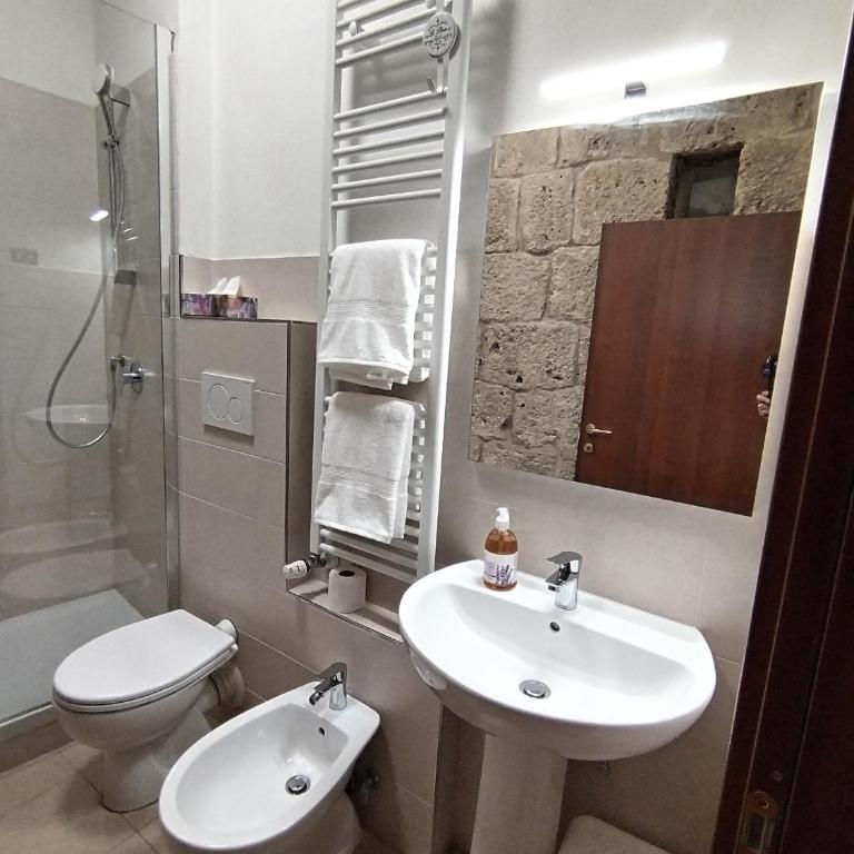 APPARTAMENTO CISTERNA 33 - Two-Bedroom Apartment - 7
