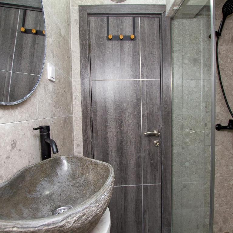 Marco Polo - One-Bedroom Apartment - 9