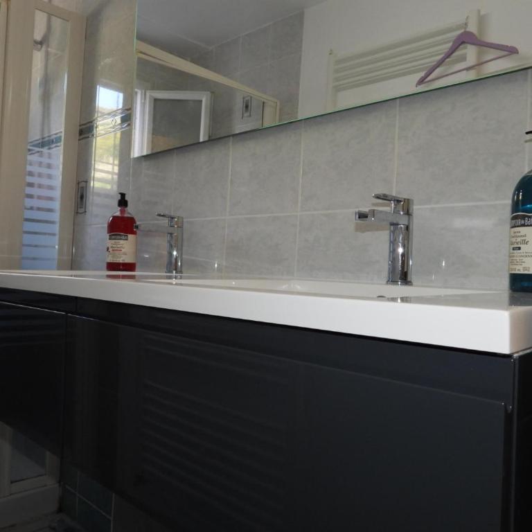 Casa Del Castell - Chambre Double Deluxe avec Vue sur Château - 7