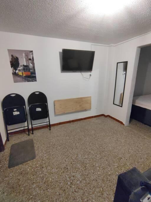 Aparta estudio bonito, independiente bien ubicado - Apartamento de 1 dormitorio - 17