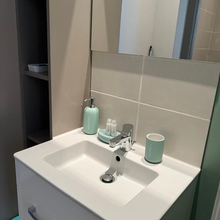Hyper Centre Ville, le Brion - One-Bedroom Apartment - 13