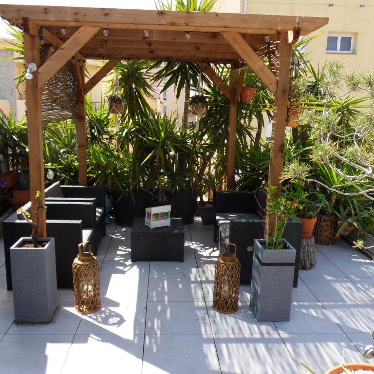 SETE BELLE MAISON DE VILLE 121 m2 A 2 mn DE LA PLAGE et SPA - Apartment mit 3 Schlafzimmern - 8