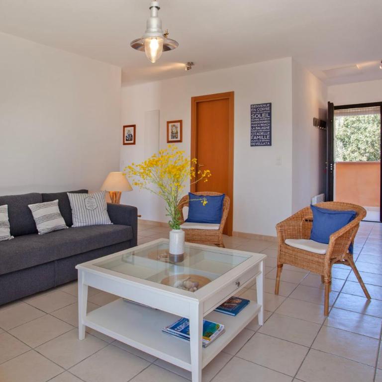casa notte appart spacieux calme Plage et centre de calvi 15 min à pied - Apartamento - 10