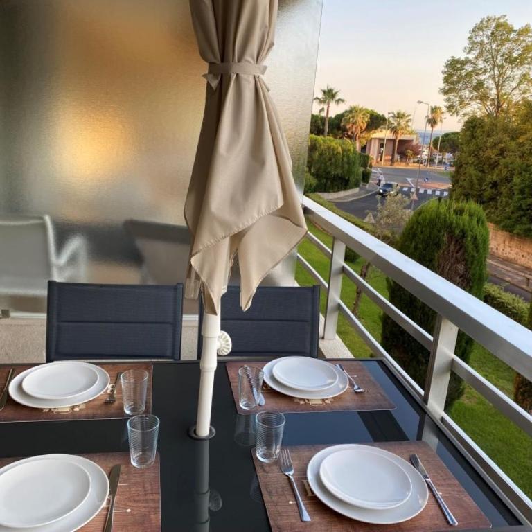 Appartement cosy et spacieux en bord de mer à Saint-Raphaël, en face du Port Santa-Lucia - Appartement - 15