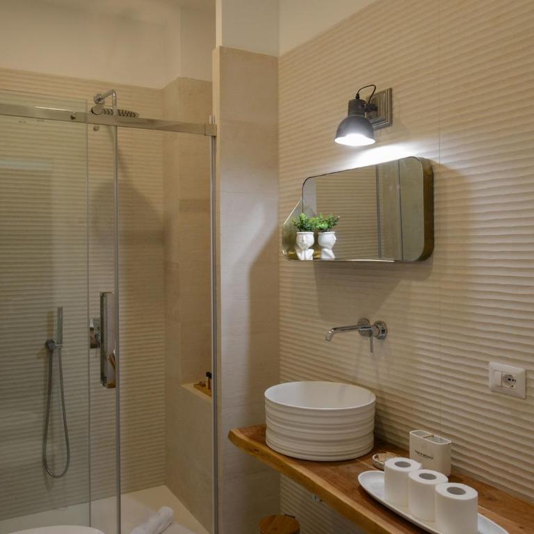 Emperador - Monolocale Superior - 23
