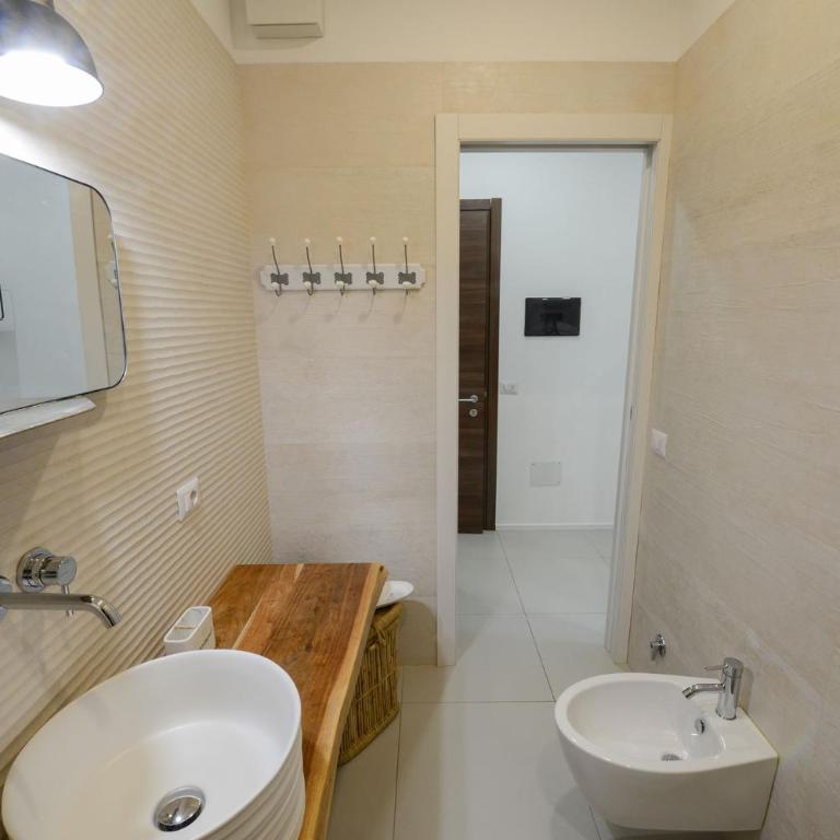 Emperador - Monolocale Superior - 27