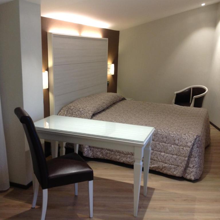 Hotel San Donato - Bologna centro - Camera Familiare - 3