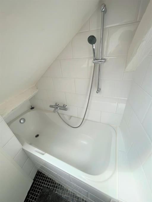 Le Bohème - Centre de Paris - Belle vue - Wifi - One-Bedroom Apartment - 8