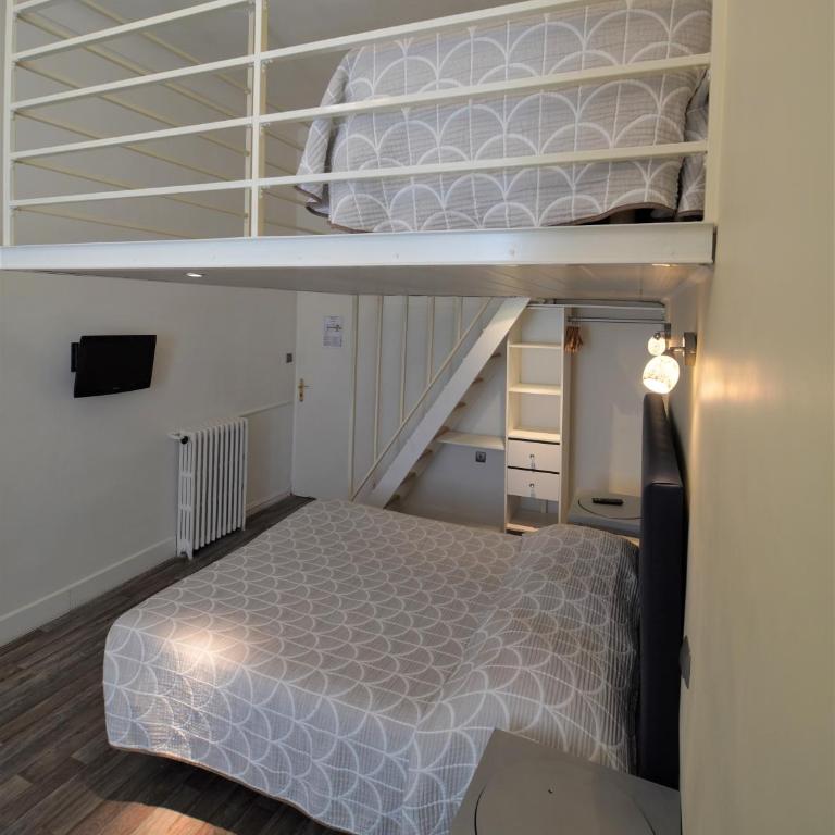 Hotel Cresp - Chambre Triple avec Mezzanine - 2