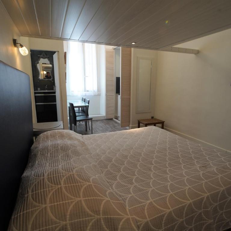 Hotel Cresp - Chambre Triple avec Mezzanine - 6