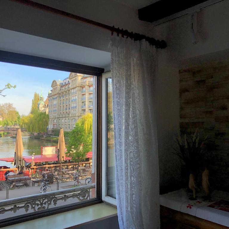 Quai des Pêcheurs - Vue Cathedrale - One-Bedroom Apartment - 15