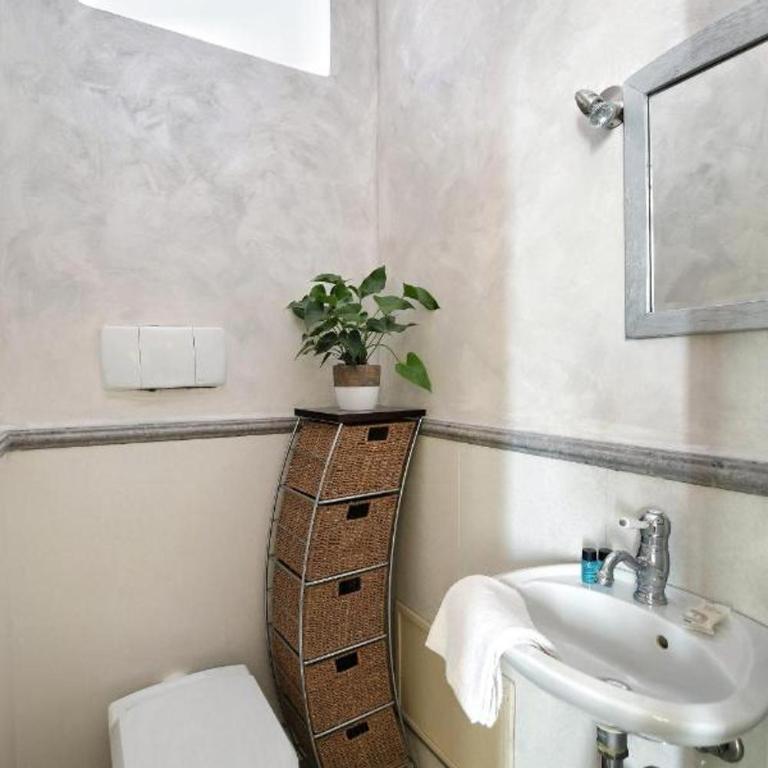 Al Massimo Piacere - Two-Bedroom Suite - 23