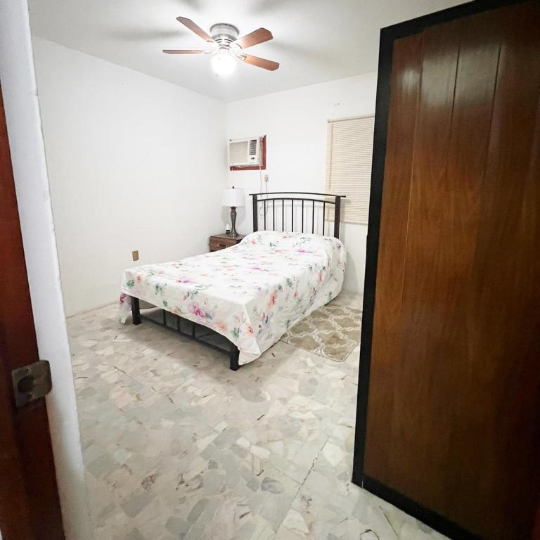 Zona Dorada - Playa Frente - Departamento #1 - Three-Bedroom Apartment - 10