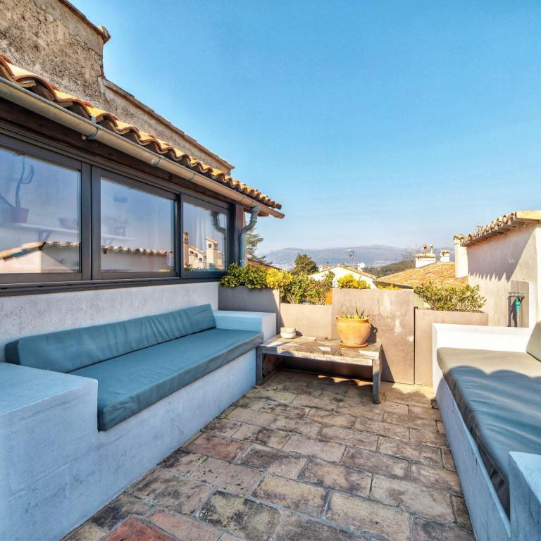 TOWNHOUSE MOUGINS in the old village, fantastic view, sea and mountains - Maison 3 Chambres - 15