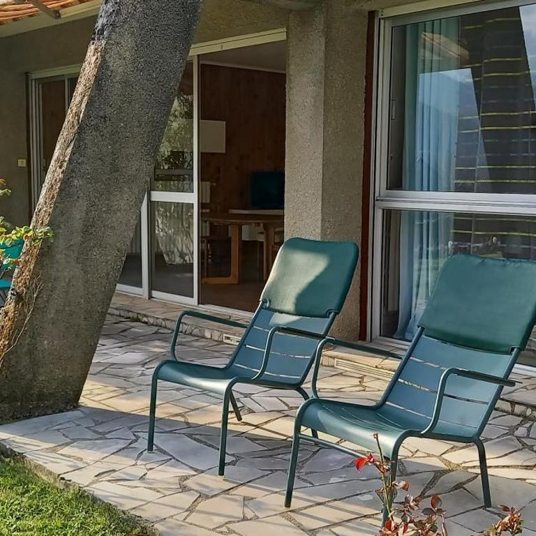 Terrasse, jardin,, Appartement 80m², vue montagne, wifi, bureau - Maison 1 Chambre - 6