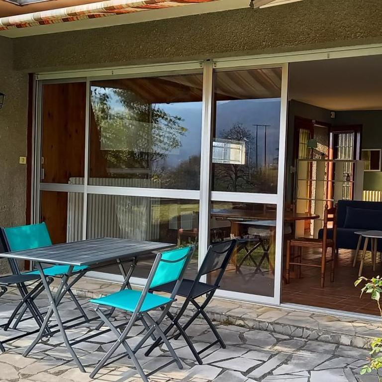 Terrasse, jardin,, Appartement 80m², vue montagne, wifi, bureau - Maison 1 Chambre - 1