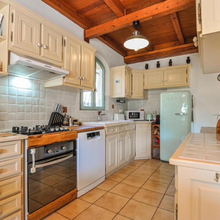 Belle Maison En Pleine Nature - Maison de Vacances 4 Chambres - 7