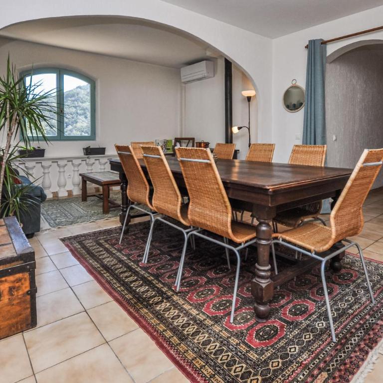 Belle Maison En Pleine Nature - Maison de Vacances 4 Chambres - 6