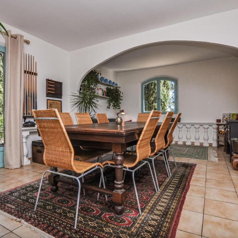 Belle Maison En Pleine Nature - Maison de Vacances 4 Chambres - 32