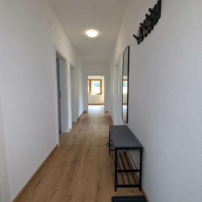 Angerpartments-Sonnige große Wohnung mit Balkon und kostenlosen Parkplatz - Apartment mit 2 Schlafzimmern - 14