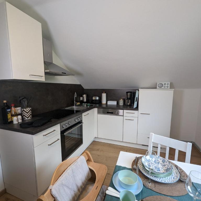 Angerpartments-Sonnige große Wohnung mit Balkon und kostenlosen Parkplatz - Apartment mit 3 Schlafzimmern - 25