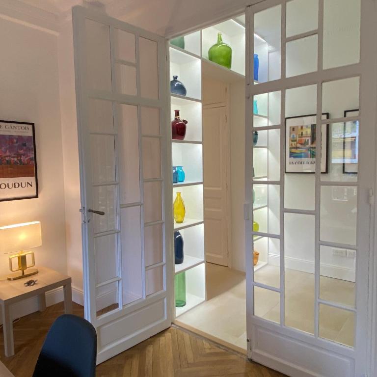 Palais Albert -2-Bedroom Apartment -Ponteil Beach -StayInAntibes - Apartamento de 2 dormitorios - 6