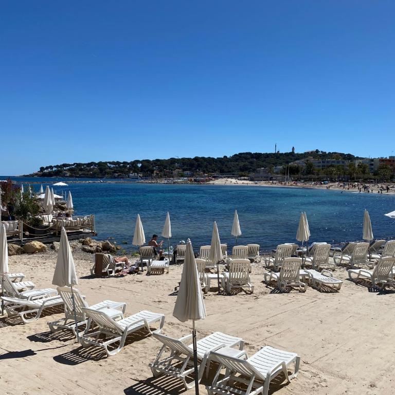 Palais Albert -2-Bedroom Apartment -Ponteil Beach -StayInAntibes - Apartamento de 2 dormitorios - 21