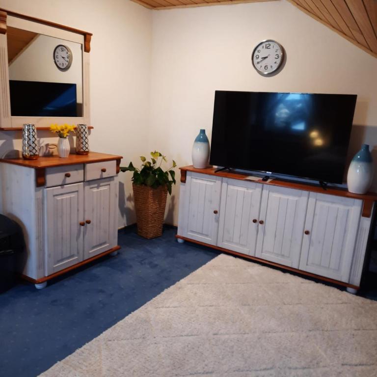 Privatzimmer in Augsburg-Haunstetten - Doppelzimmer mit eigenem Bad - 3