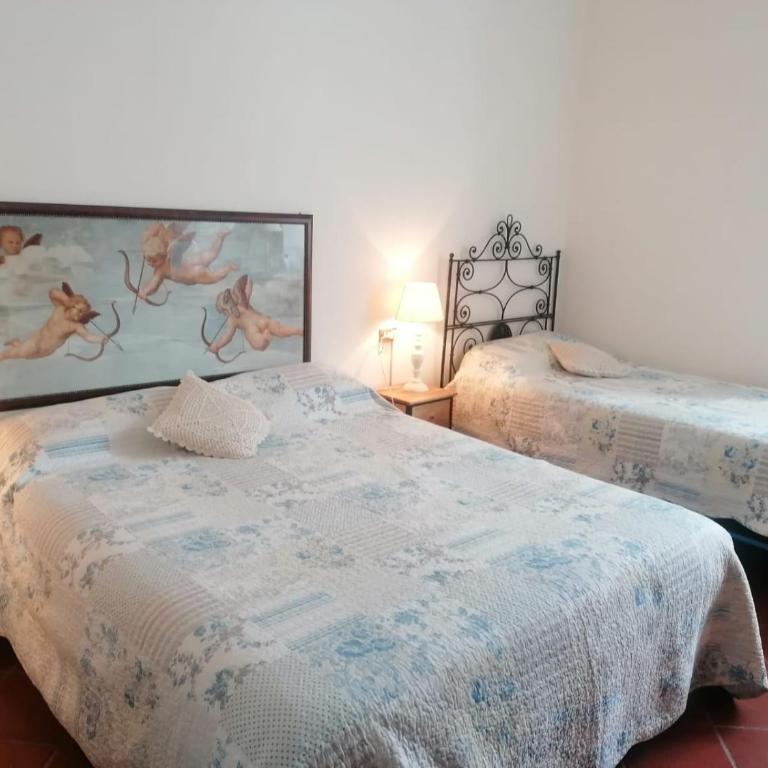 Assisi Hus stanza tripla in appartamento - Camera Tripla con Bagno - 1