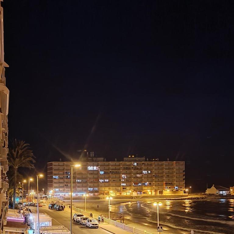 Beachfront Apartment with Sea View & Balcony PMT16 - Apartamento de 3 dormitorios - 18