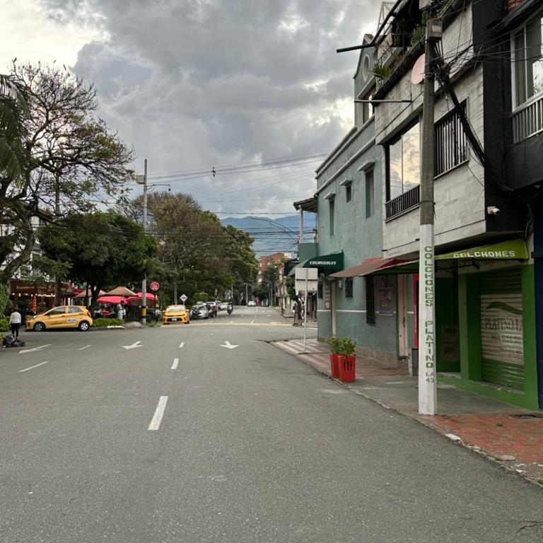 Aparta estudio amoblado 2 Medellin, San joaquin - Apartamento de 1 dormitorio - 28