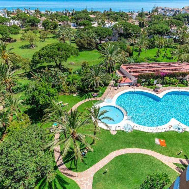 GOLDEN HOUR Beachfront apartment Marbella - One-Bedroom Apartment - 1